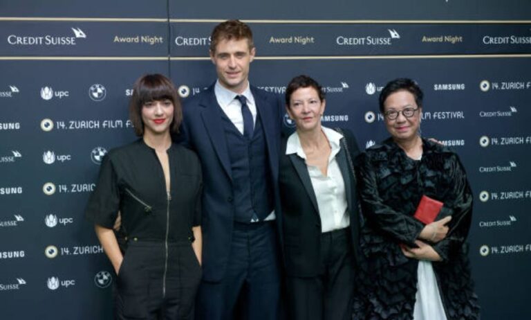 Max Irons Net Worth, Biography, Age, Family, Father, Wife, Kids, and Career (Wikipedia Profile) max irons net worth