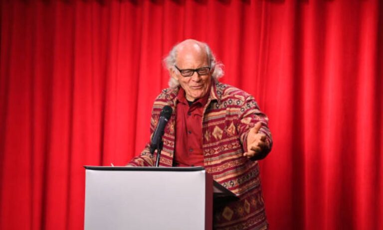 Max Gail Net Worth, Biography, Age, Family, Wife, Children, and Career Journey max gail net worth